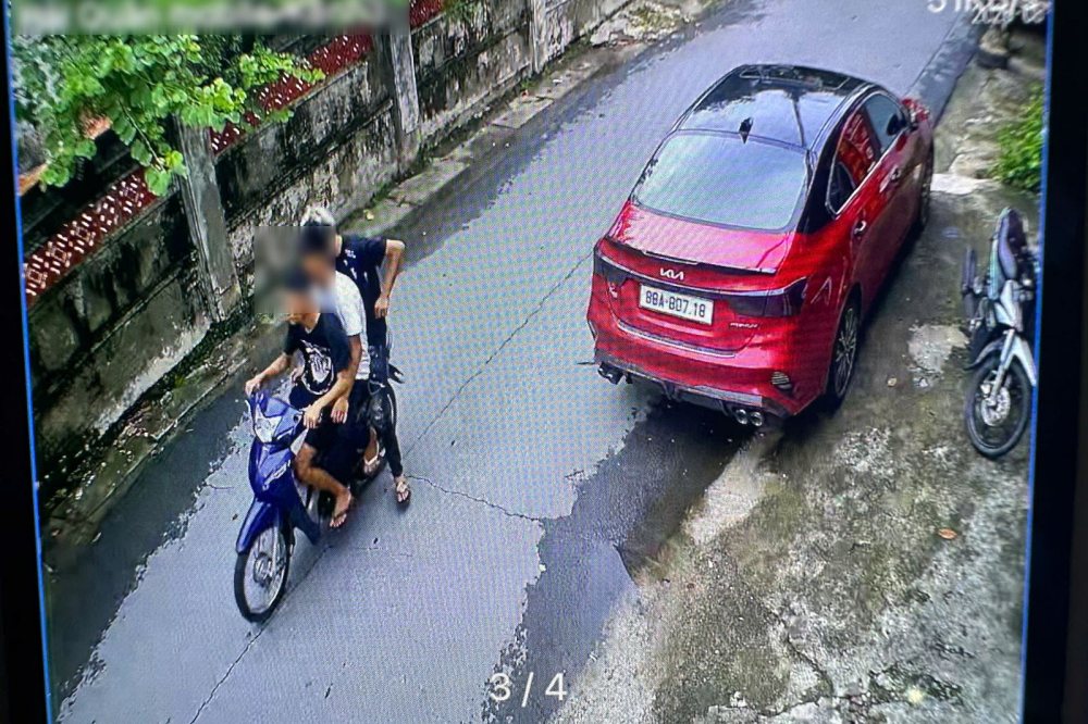 24 giờ truy nhóm chặn 2 trẻ, ép lấy mật khẩu ZaloPay