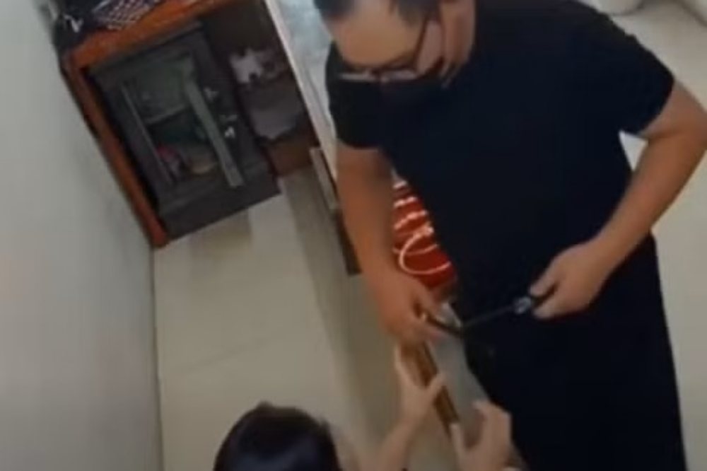 Bắt nghi phạm cầm dao đe dọa cướp tiệm vàng ở Hà Nội