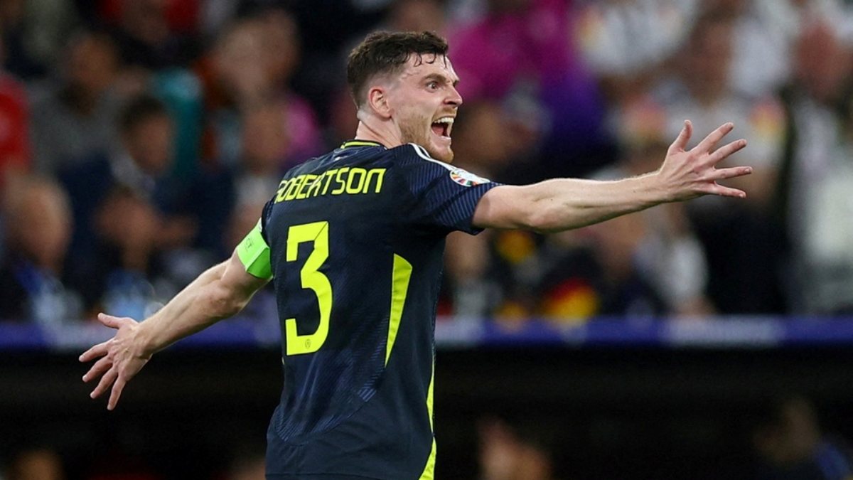 Chính thức: Andrew Robertson gia nhập Tottenham