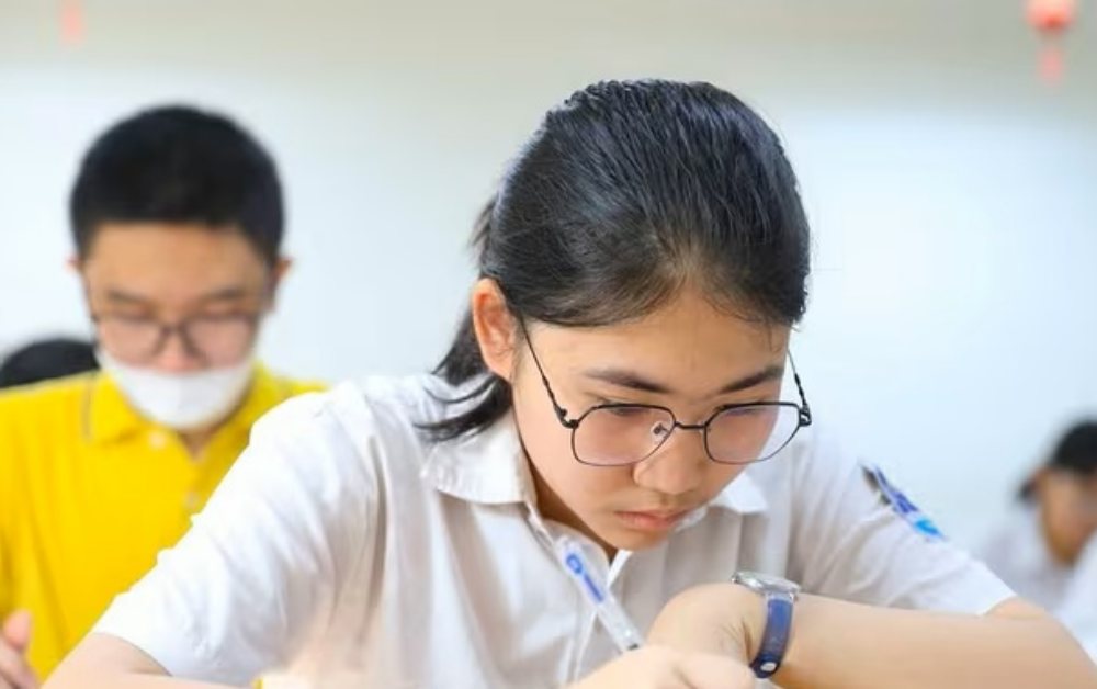 Đề thi, đáp án môn Tiếng Anh thi vào lớp 10 tại Hà Nội 2026
