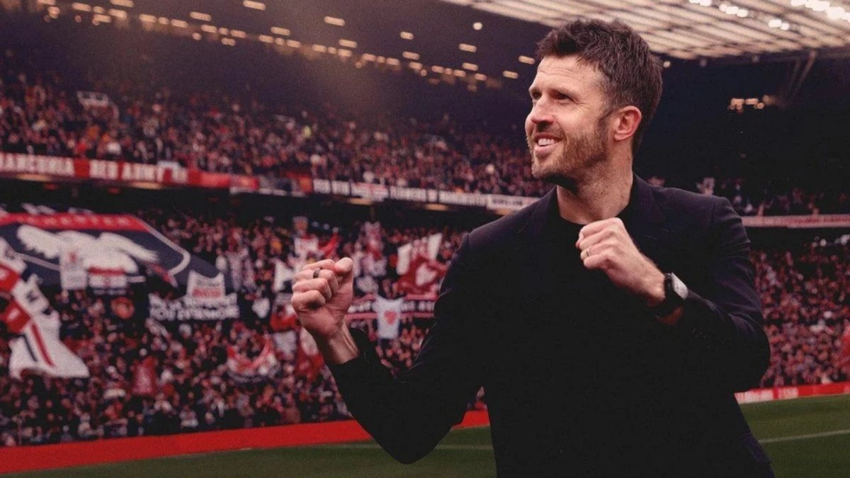 Manchester United chốt tương lai Michael Carrick