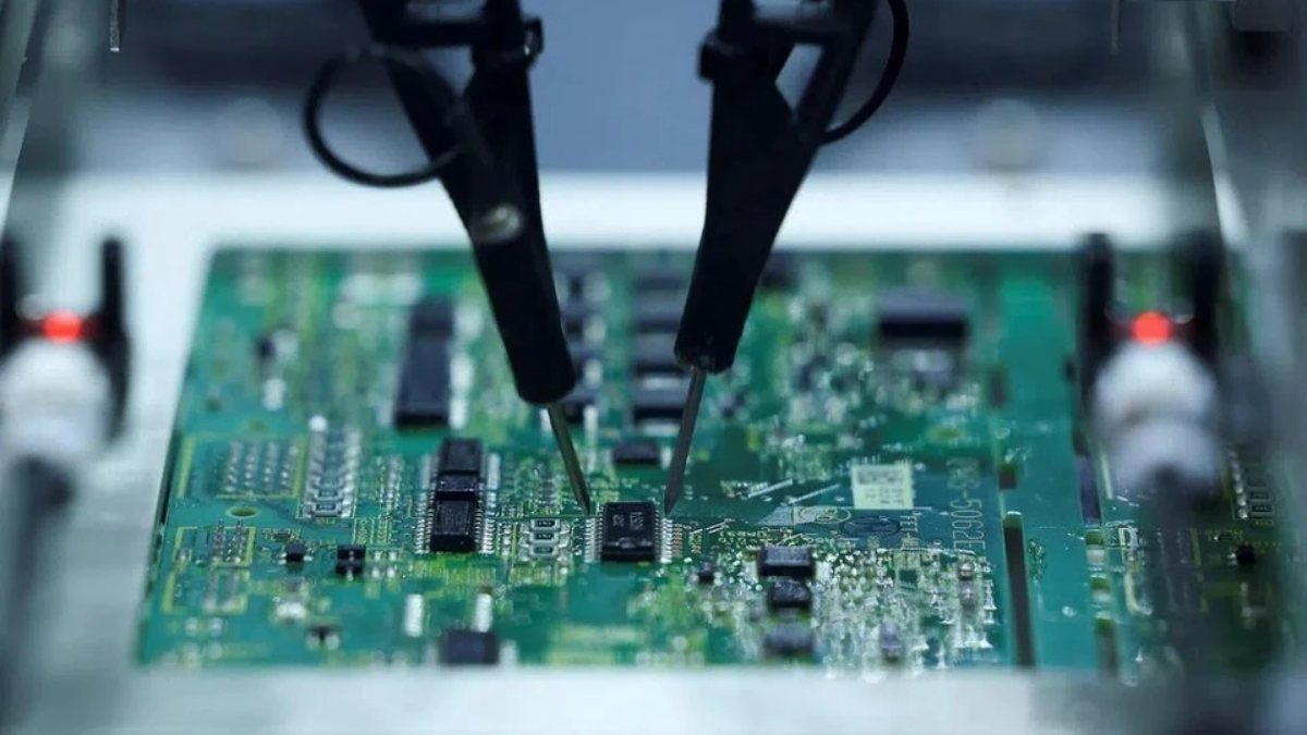 Hai thái cực từ cuộc khủng hoảng chip nhớ do AI thúc đẩy