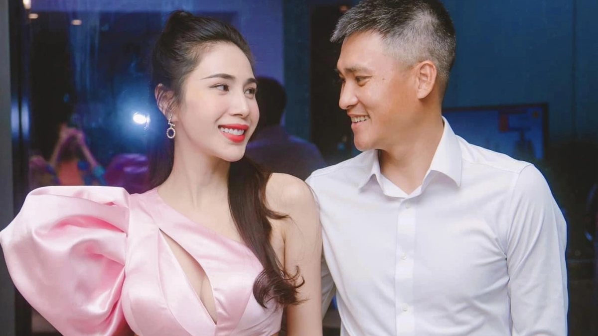 Cặp đôi quyền lực nhất Vbiz bỗng “biến mất” khỏi mạng xã hội