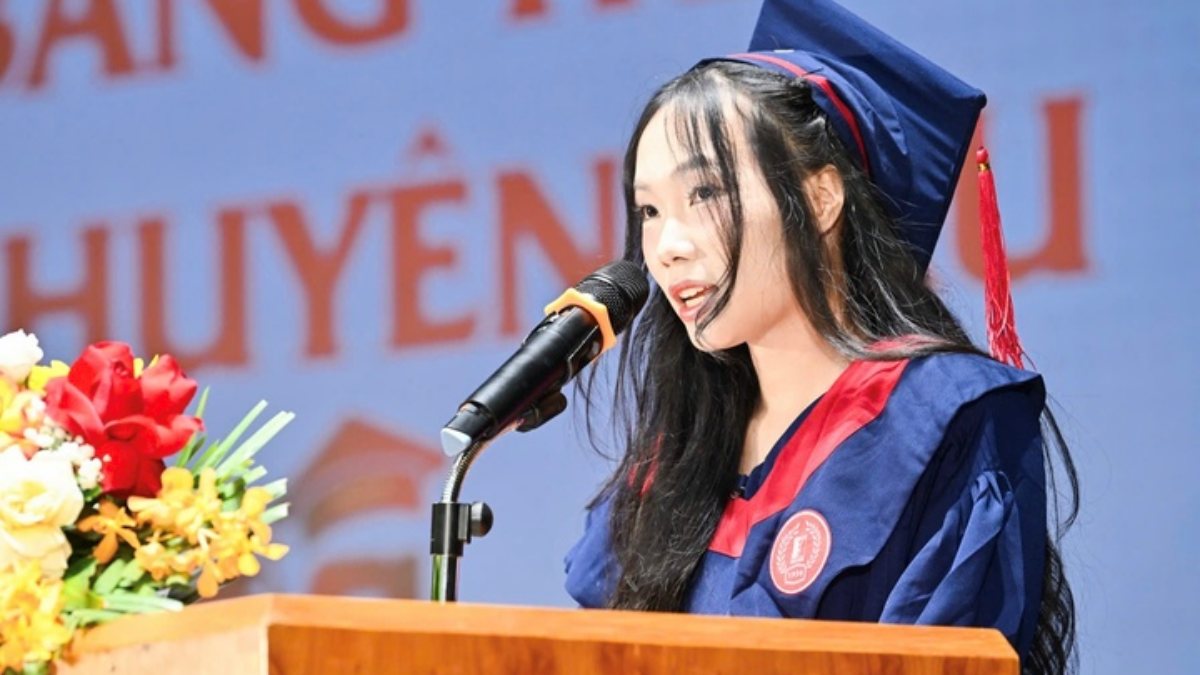 Nữ sinh Ngoại thương rẽ hướng thành thủ khoa AI Bách khoa Hà Nội dù xuất thân tay ngang
