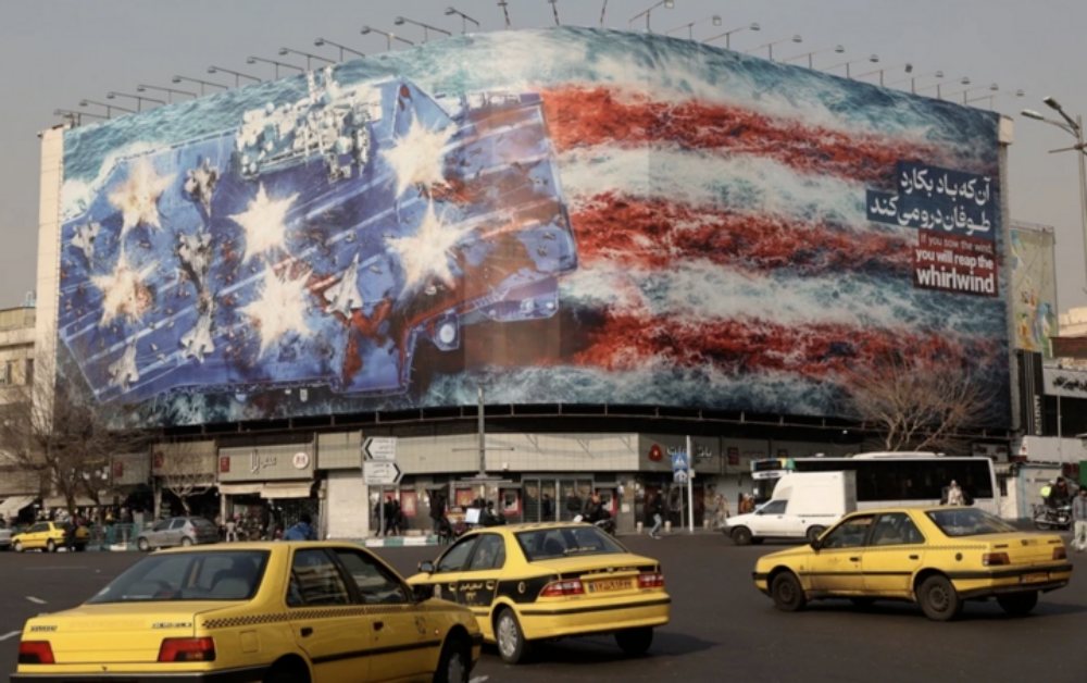 Mỹ và Iran ký biên bản ghi nhớ hướng tới chấm dứt xung đột, giá dầu thế giới giảm mạnh
