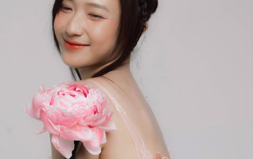 Nhan sắc tuổi mới của Trâm Anh gây chú ý
