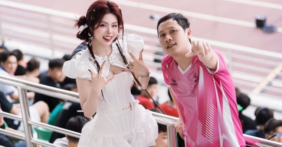 Quỳnh Sành Điệu tung ảnh “check var” sau nghi vấn mặc trùng đồ tại sự kiện FC Online