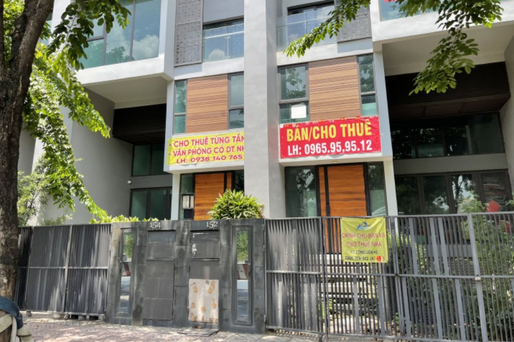 Vì sao nhà phố TP.HCM giảm giá vẫn khó bán dù nhiều chủ nhà chấp nhận cắt lỗ?